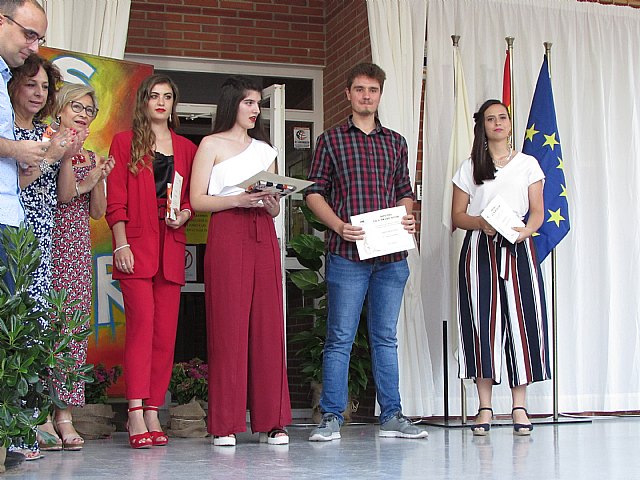 Graduaciones IES Prado Mayor 2 de Ciclos Formativos de Grado Medio y 2 de Bachillerato - 2019 - 115