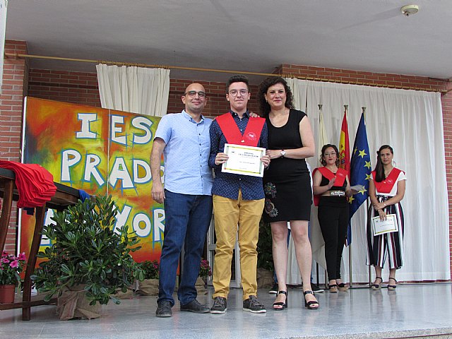 Graduaciones IES Prado Mayor 2 de Ciclos Formativos de Grado Medio y 2 de Bachillerato - 2019 - 138