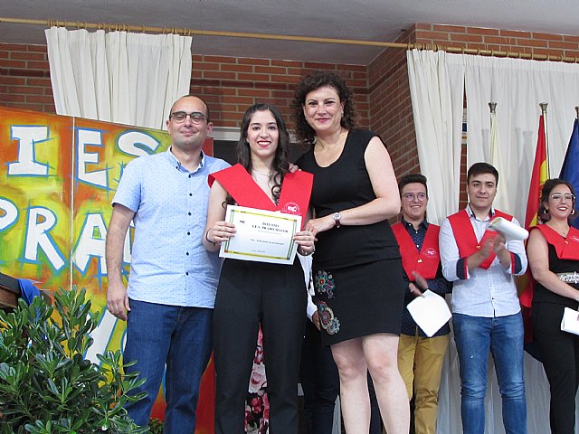 Graduaciones IES Prado Mayor 2 de Ciclos Formativos de Grado Medio y 2 de Bachillerato - 2019 - 145