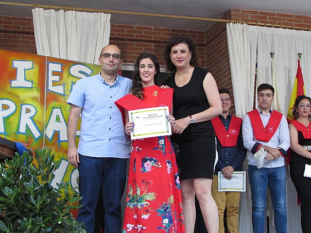 Graduaciones IES Prado Mayor 2 de Ciclos Formativos de Grado Medio y 2 de Bachillerato - 2019 - 147