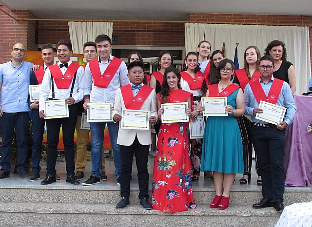 Graduaciones IES Prado Mayor 2 de Ciclos Formativos de Grado Medio y 2 de Bachillerato - 2019 - 150