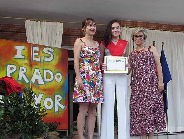 Graduaciones IES Prado Mayor 2 de Ciclos Formativos de Grado Medio y 2 de Bachillerato - 2019 - 153