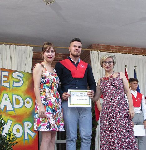 Graduaciones IES Prado Mayor 2 de Ciclos Formativos de Grado Medio y 2 de Bachillerato - 2019 - 157