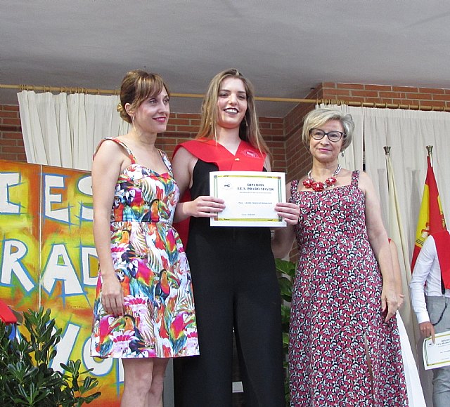 Graduaciones IES Prado Mayor 2 de Ciclos Formativos de Grado Medio y 2 de Bachillerato - 2019 - 158