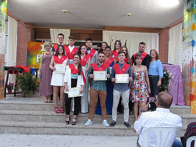 Graduaciones IES Prado Mayor 2 de Ciclos Formativos de Grado Medio y 2 de Bachillerato - 2019 - 167