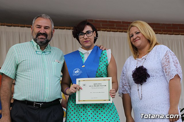 Graduacin 4 ESO y 2 FP bsica - Prado Mayor 2016/2017  - 96