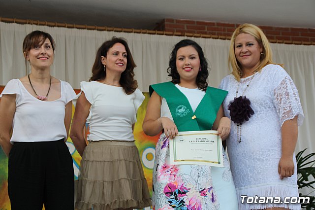 Graduacin 4 ESO y 2 FP bsica - Prado Mayor 2016/2017  - 121