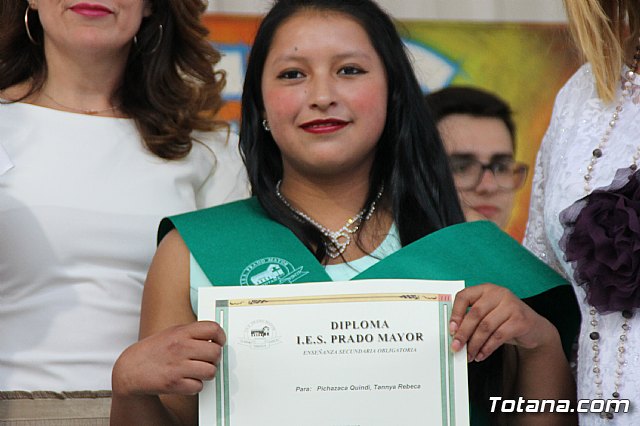 Graduacin 4 ESO y 2 FP bsica - Prado Mayor 2016/2017  - 141