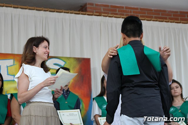 Graduacin 4 ESO y 2 FP bsica - Prado Mayor 2016/2017  - 148