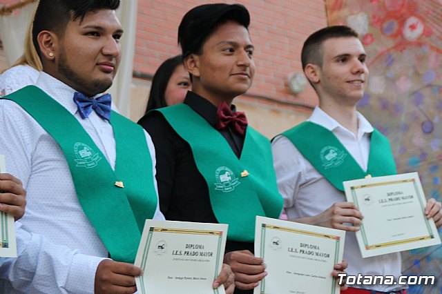 Graduacin 4 ESO y 2 FP bsica - Prado Mayor 2016/2017  - 155