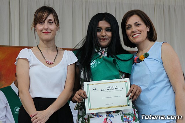 Graduacin 4 ESO y 2 FP bsica - Prado Mayor 2016/2017  - 178