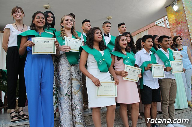 Graduacin 4 ESO y 2 FP bsica - Prado Mayor 2016/2017  - 187