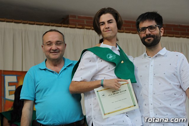 Graduacin 4 ESO y 2 FP bsica - Prado Mayor 2016/2017  - 204