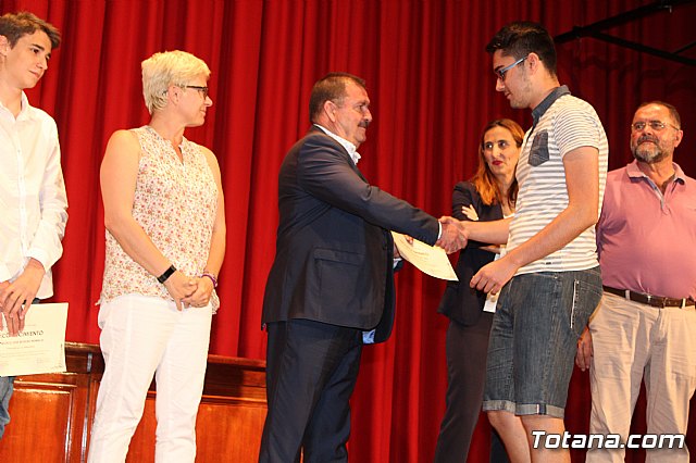 II Premios de Excelencia Acadmica.  Curso 2016/2017 - 28