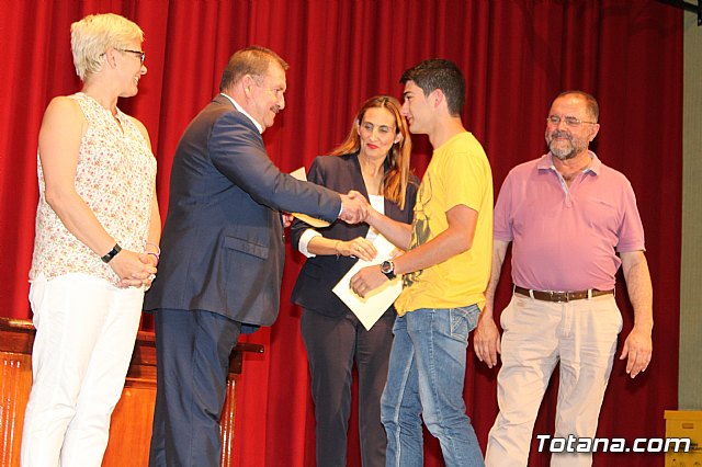 II Premios de Excelencia Acadmica.  Curso 2016/2017 - 42