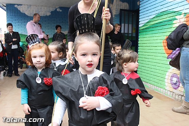Procesin infantil. Escuela Infantil Clara Campoamor - Semana Santa 2014 - 21