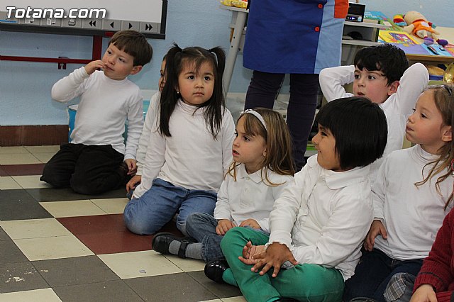 Procesin infantil Colegio Santiago - Semana Santa 2013 - 19