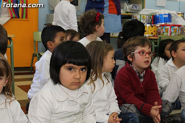 Procesin infantil Colegio Santiago - Semana Santa 2013 - 30