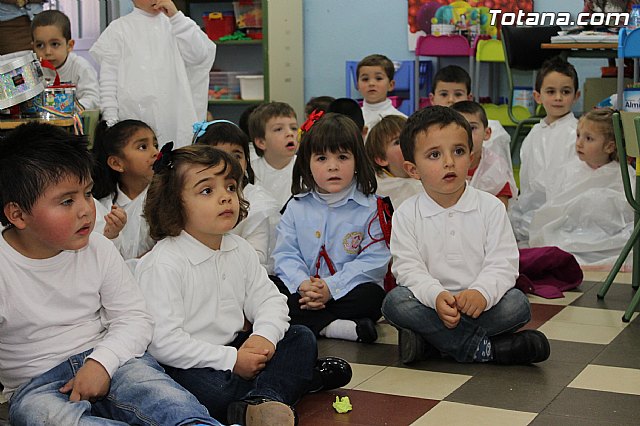 Procesin infantil Colegio Santiago - Semana Santa 2013 - 39
