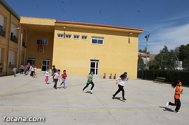 Procesin infantil. Colegio Santiago - Semana Santa 2014 - 1