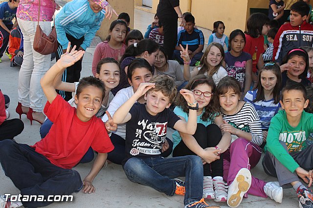 Procesin infantil. Colegio Santiago - Semana Santa 2014 - 8