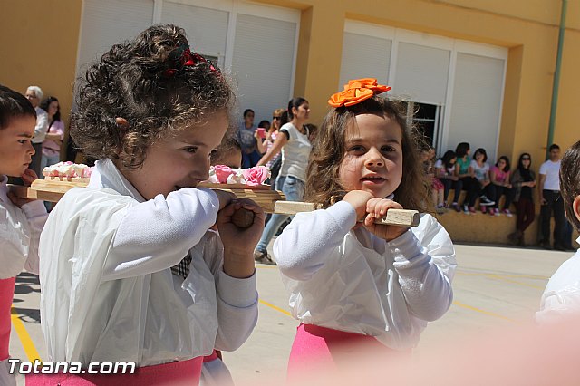 Procesin infantil. Colegio Santiago - Semana Santa 2014 - 96