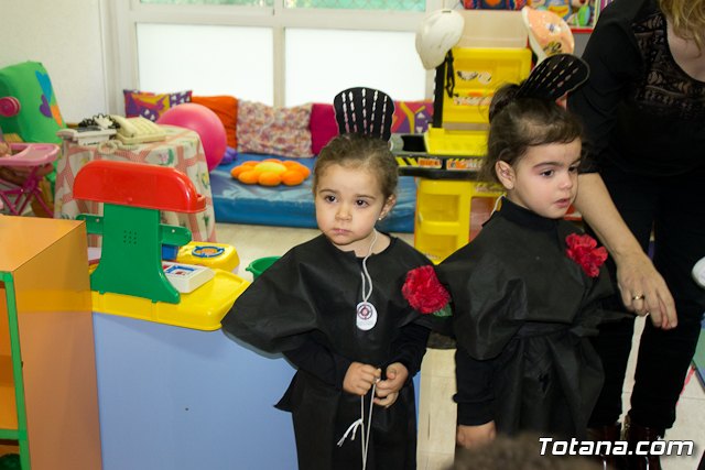 Procesin infantil Escuela Municipal Infantil 