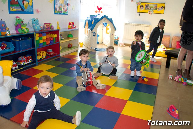 Procesin infantil Escuela Municipal Infantil 