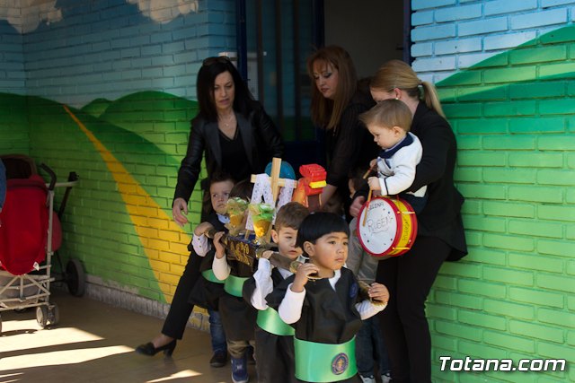 Procesin infantil Escuela Municipal Infantil 