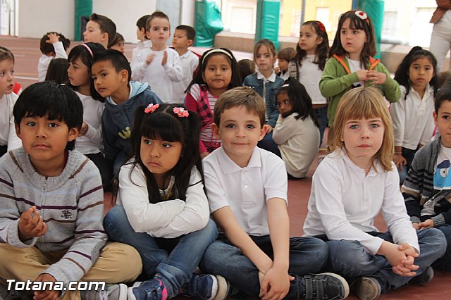 Procesin infantil. Colegio Santa Eulalia - Semana Santa 2014 - 11