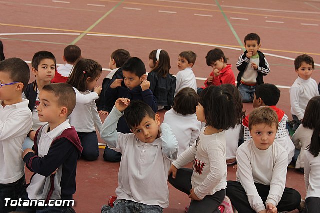 Procesin infantil. Colegio Santa Eulalia - Semana Santa 2014 - 16