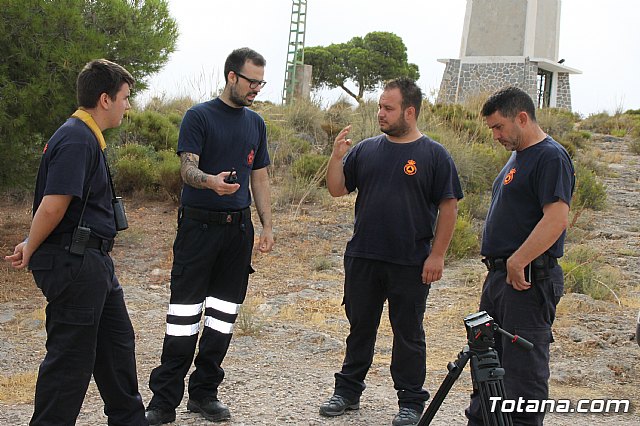 Unos cuarenta voluntarios de Proteccin Civil de Totana refuerzan las labores de vigilancia mvil y prevencin contra incendios con el fin de apoyar a las brigadas forestales en Sierra Espua durante este verano - 20