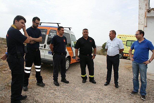 Unos cuarenta voluntarios de Proteccin Civil de Totana refuerzan las labores de vigilancia mvil y prevencin contra incendios con el fin de apoyar a las brigadas forestales en Sierra Espua durante este verano - 52