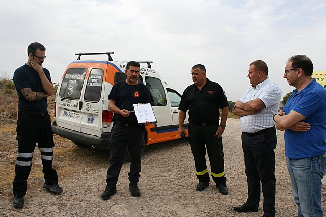 Unos cuarenta voluntarios de Proteccin Civil de Totana refuerzan las labores de vigilancia mvil y prevencin contra incendios con el fin de apoyar a las brigadas forestales en Sierra Espua durante este verano - 56