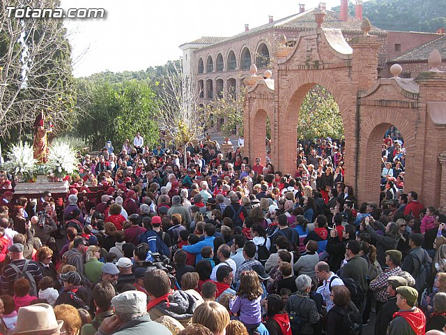 Romera Santa Eulalia. 7 enero 2014. Llegada a La Santa y Misa - 480