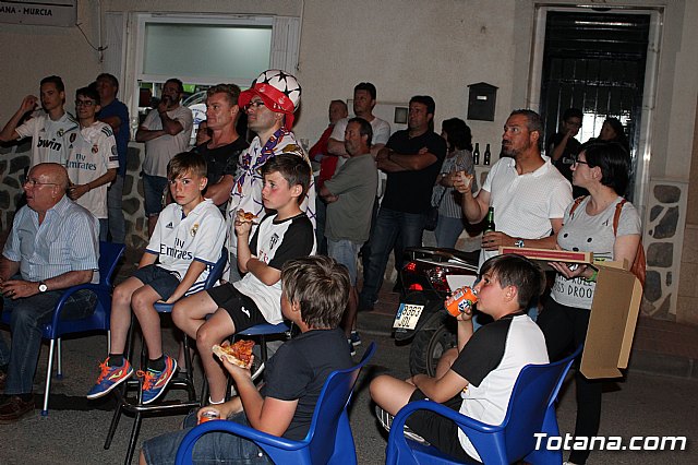 Totana celebr la 13 Champion League del Real Madrid, tras vencer al Liverpool (3-1) - 29