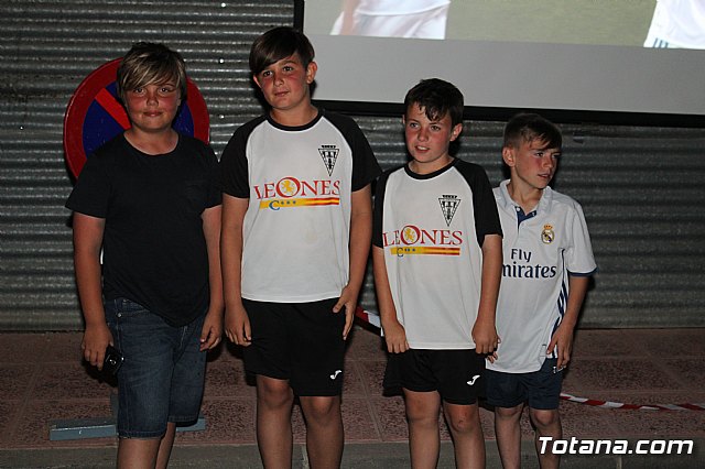 Totana celebr la 13 Champion League del Real Madrid, tras vencer al Liverpool (3-1) - 51