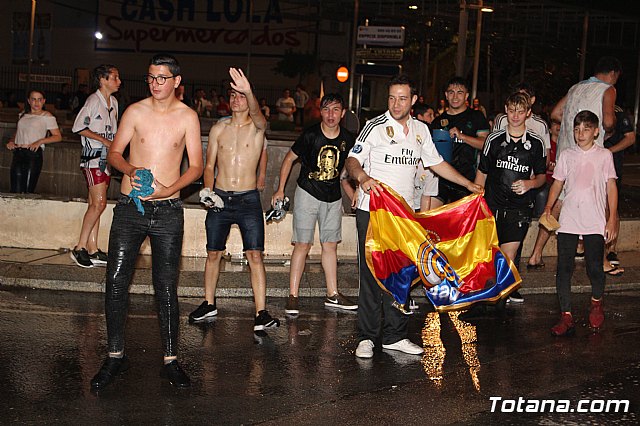 Totana celebr la 13 Champion League del Real Madrid, tras vencer al Liverpool (3-1) - 133