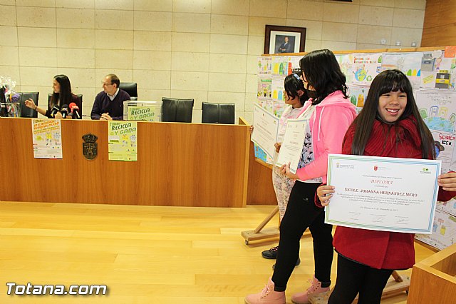 Premios concurso de dibujo 