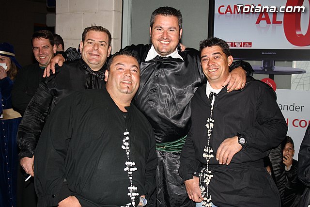 Traslado de los tronos a sus sedes. Viernes Santo 2012 - 10