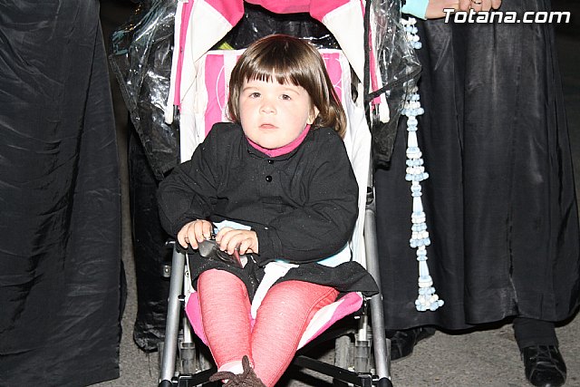 Traslado de los tronos a sus sedes. Viernes Santo 2012 - 38