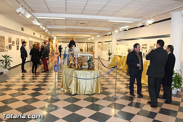 Exposicin 25 aniversario Cofrada de Jess Resucitado - 2