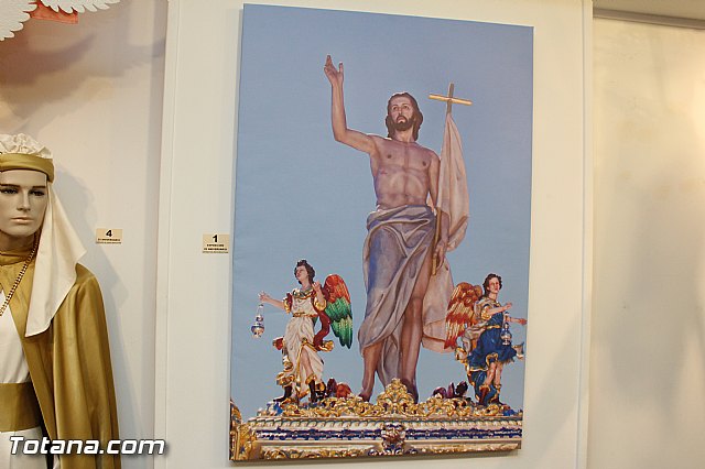 Exposicin 25 aniversario Cofrada de Jess Resucitado - 56
