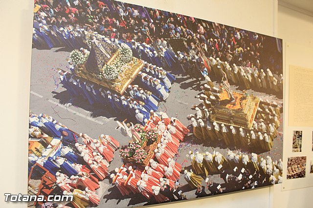 Exposicin 25 aniversario Cofrada de Jess Resucitado - 76