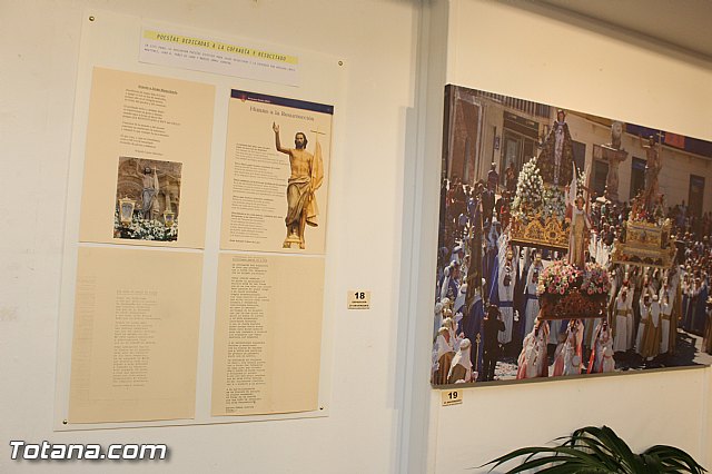Exposicin 25 aniversario Cofrada de Jess Resucitado - 85
