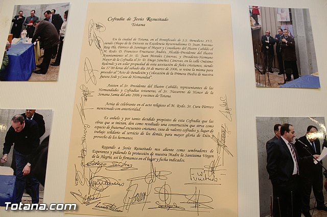 Exposicin 25 aniversario Cofrada de Jess Resucitado - 93