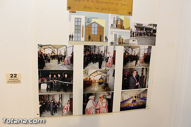 Exposicin 25 aniversario Cofrada de Jess Resucitado - 107