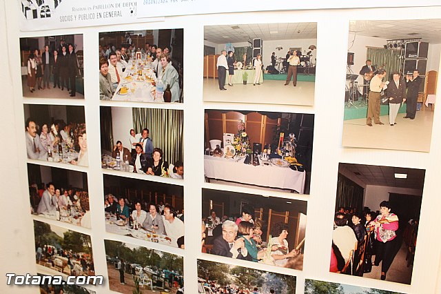 Exposicin 25 aniversario Cofrada de Jess Resucitado - 138