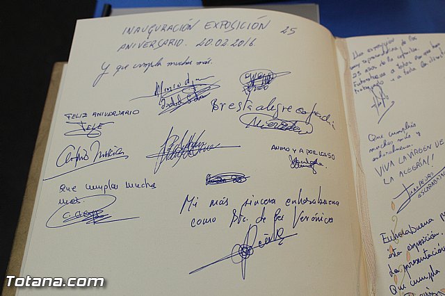 Exposicin 25 aniversario Cofrada de Jess Resucitado - 182