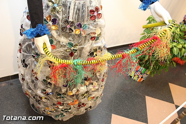 Exposicin de manualidades REUTILIZA-T - 44